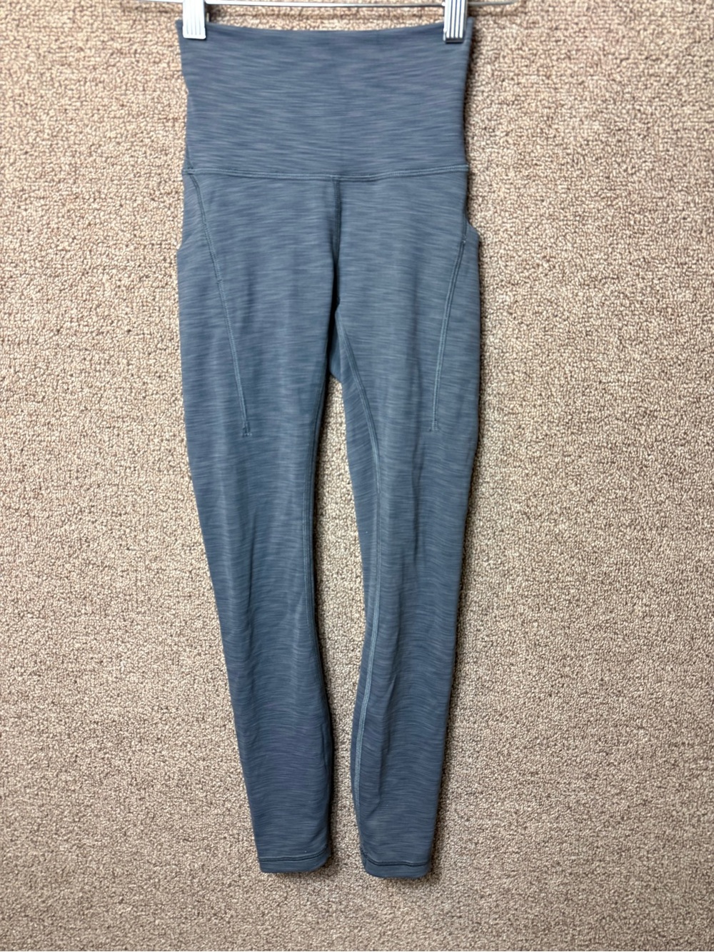 Lululemon Wunder Train High-Rise
Tight Pockets 25"
Heathered Graphite Grey 0 - Picture 6 of 14